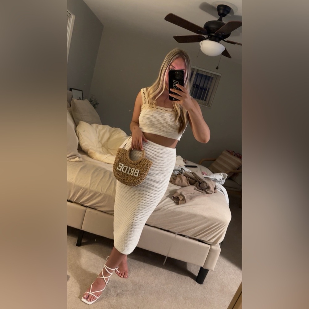 House of Harlow 1960 Cream Knit Skirt Set